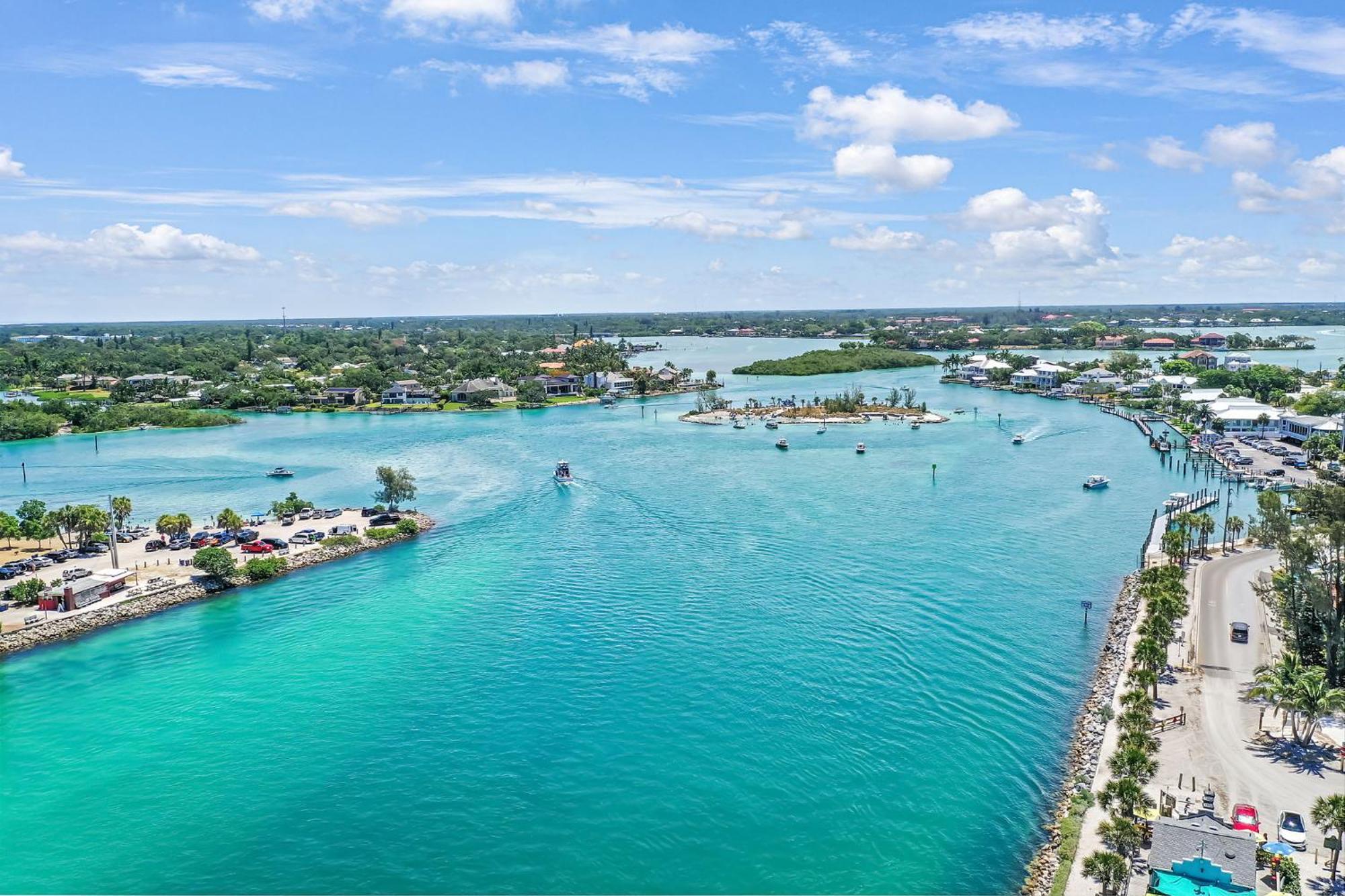 Holiday Express And - - Sarasota South Hotel